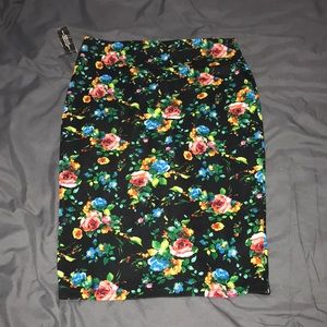 Flowery midi skirt